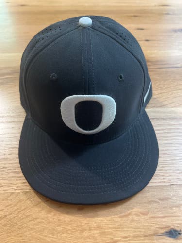 *NEW* 7 1/4 Nike Oregon Ducks Hat