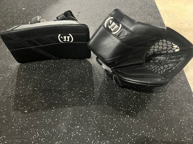 Used Int Regular Ritual G5 Glove And Blocker Set