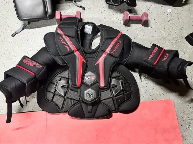LIKE NEW - Vaughn v9 Pro Carbon Chest & Arms - Sz Medium