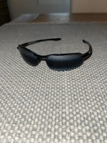 Black Adult Small / Medium Maui Jim Sunglasses