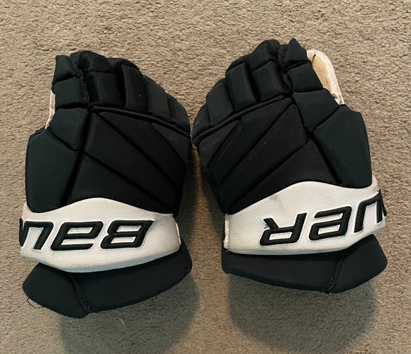Bauer 13" Vapor Pro Team Gloves