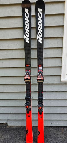 Used 2022 Nordica 171 cm Racing Dobermann GSJ Skis With Marker Bindings Max Din 12