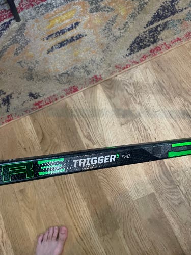 Senior Right Handed P29 Pro Stock Ribcor Trigger 5 Pro Hockey Stick