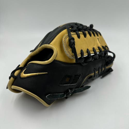 Never Used Rare Nike Diamond Elite Select 12.75" New Without Tags