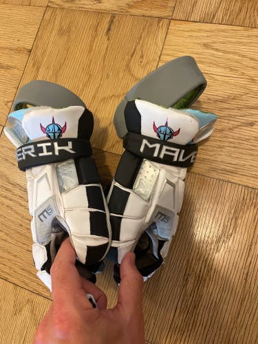PLL CHROME 2023 Used Maverik 13" Lacrosse Gloves