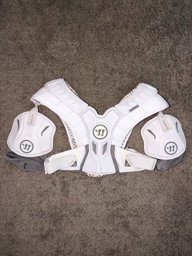 Warrior Burn Pro Shoulder Pads (2018)