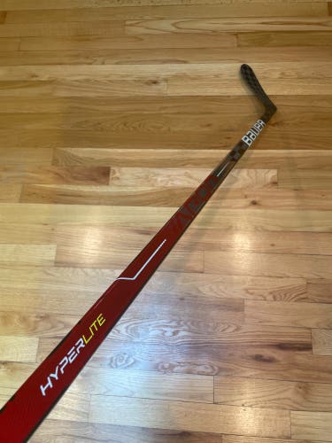 NEW Left Hand Red Bauer Vapor Hyperlite 87 Flex P28 Curve Pro Stock (With Extension)