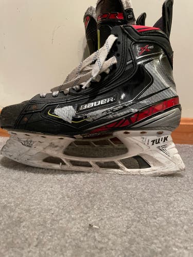Senior Bauer Regular Width Size 9.5 Vapor 2X Pro Hockey Skates