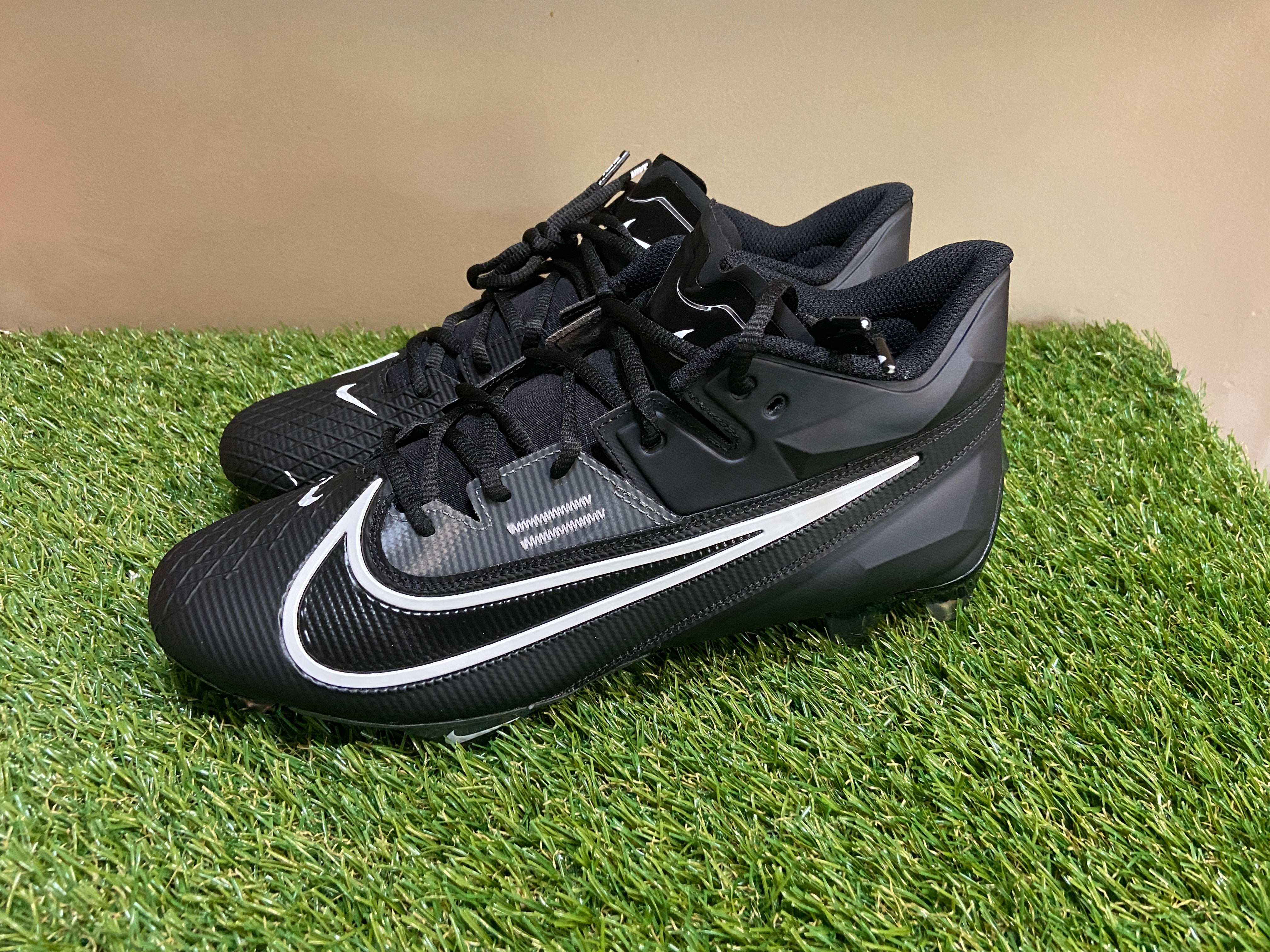 Nike Men's Vapor Edge Elite 360 2 Football Cleats Black Mens 10 DA5457-010  NEW