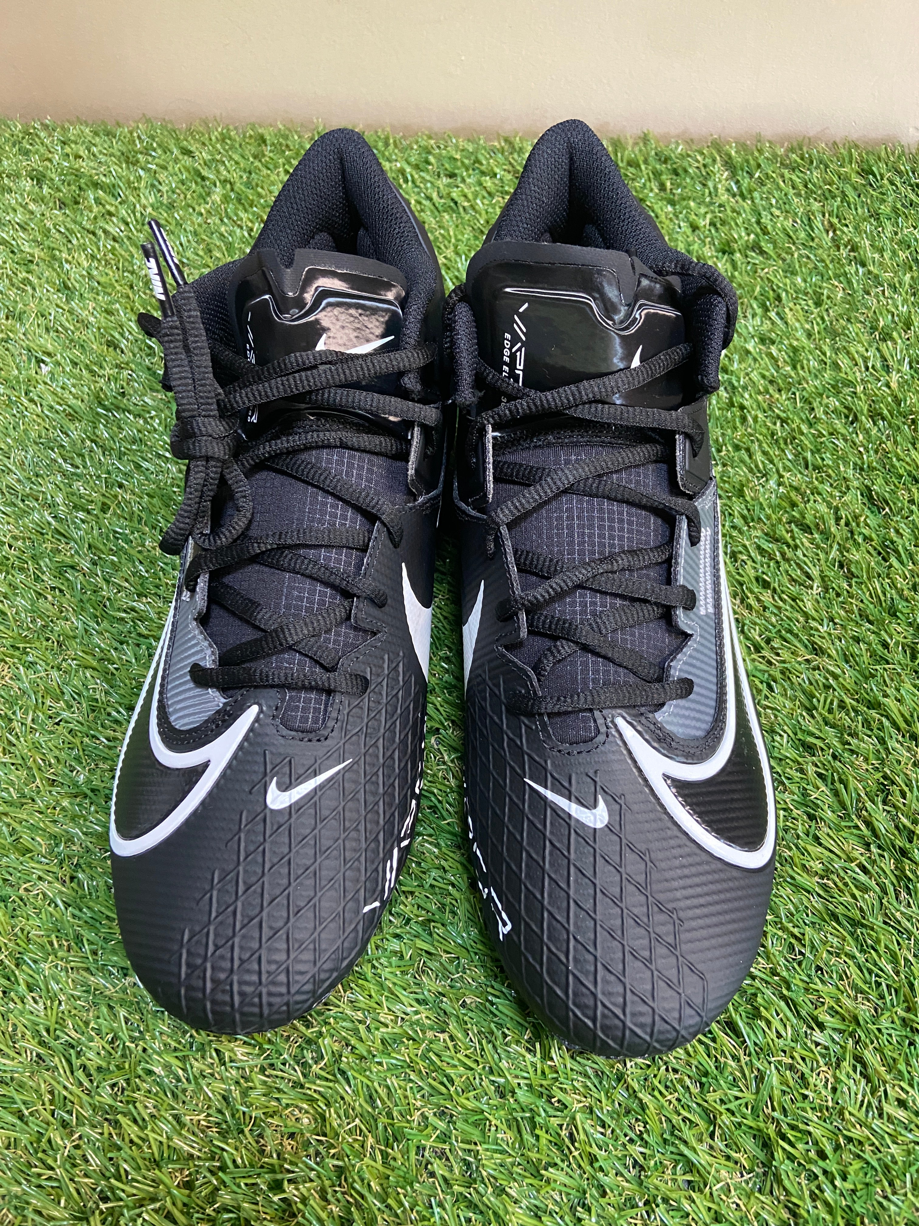 Nike Men's Vapor Edge Elite 360 2 Football Cleats Black Mens 10 DA5457-010  NEW