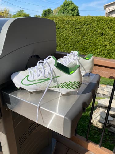 White New Size Men's 10.5 (W 11.5) Nike Vapor UltraFly Elite 4
