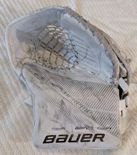 Junior Used Regular Bauer Supreme S27 Hockey Goalie Glove Catcher