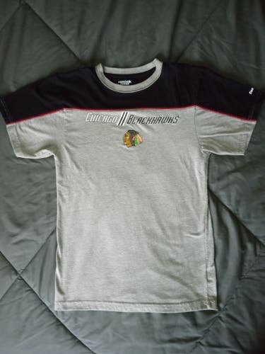 NHL Chicago Blackhawks Youth Tee, Size M 10/12