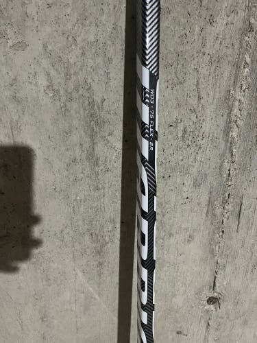 Senior Left Hand W03 Alpha LX 30 Hockey Stick