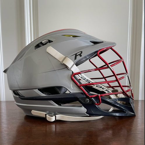 Used Player's Cascade R Helmet