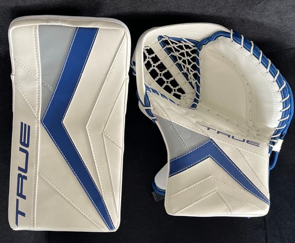 BRAND NEW Goalie Pro Stock Catalyst PX3 - Glove and blocker