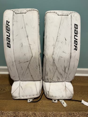 29” Bauer Supreme 3S XS Leg Pads
