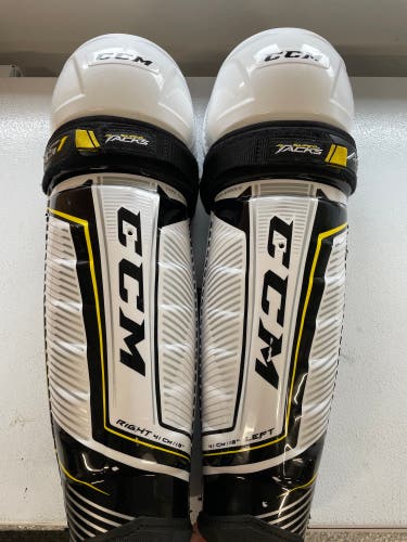 New CCM  Super Tacks AS1 Shin Pads