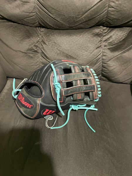 Used Right Hand Throw 12" A2000 Baseball Glove