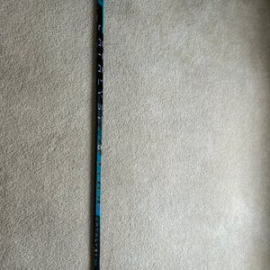 Senior Left Hand P28M Pro Stock Catalyst 9X Hockey Stick