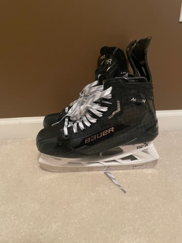Used Bauer   Size 9.5 Supreme Mach Hockey Skates