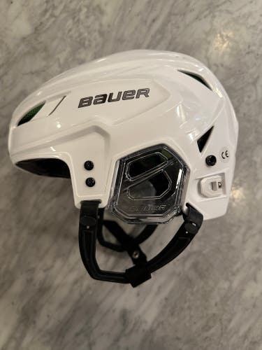 Used Small Bauer Hyperlite Helmet