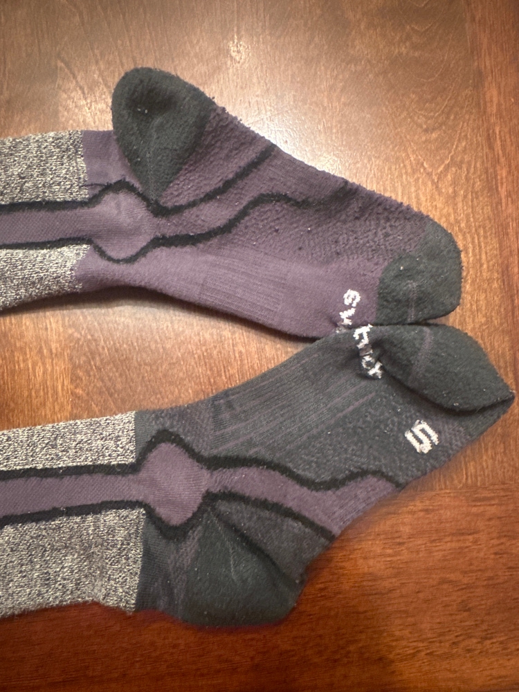 Gray Used Small Swiftwick Skate Socks