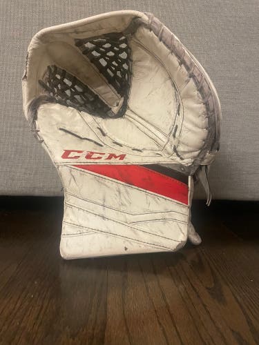 WHL Used Regular Pro Stock CCM Extreme Flex III Practice Palm Goalie Glove