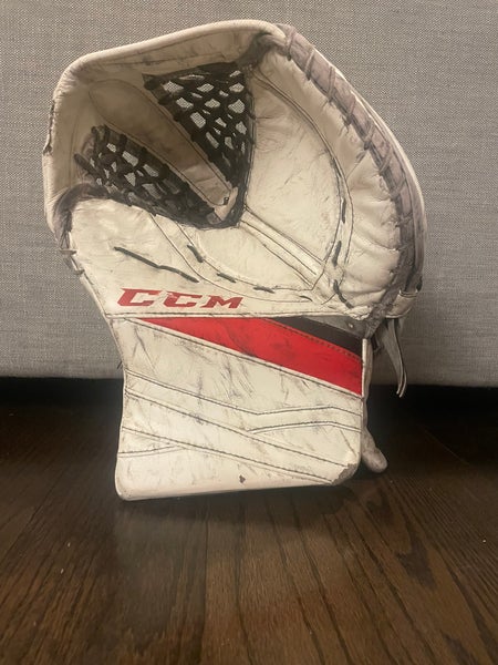 WHL Used Regular Pro Stock CCM Extreme Flex III Practice Palm Goalie Glove