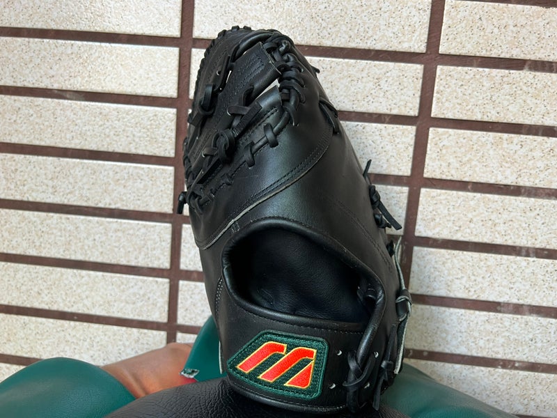 Mizuno buw best sale league glove