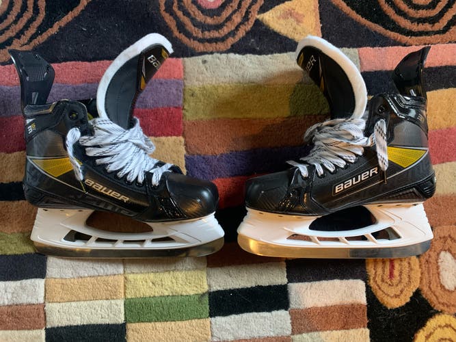 Like New Bauer Supreme 3S Pro 9 Fit 1