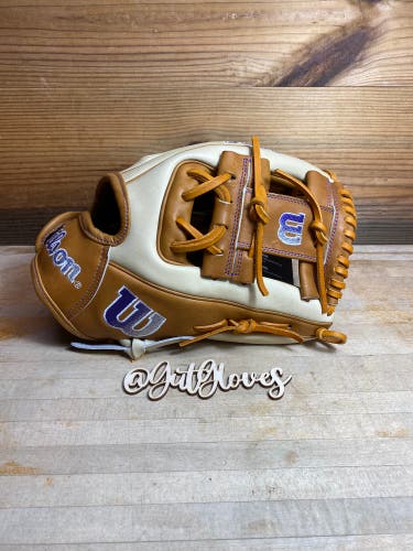 Wilson A2000 11.75” SB22 Fast Pitch Softball Glove