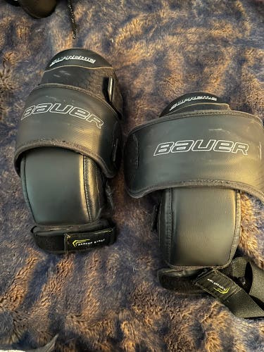 Bauer supreme goalie knee pads jr