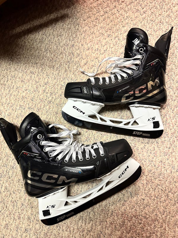 Matthews explains his custom skates, impact Leafs' veterans are