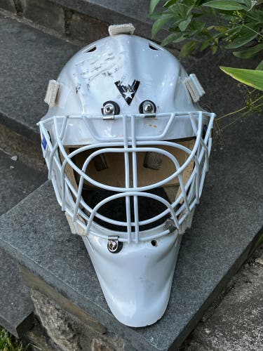 Victory Goalie helmet Kevlar size medium