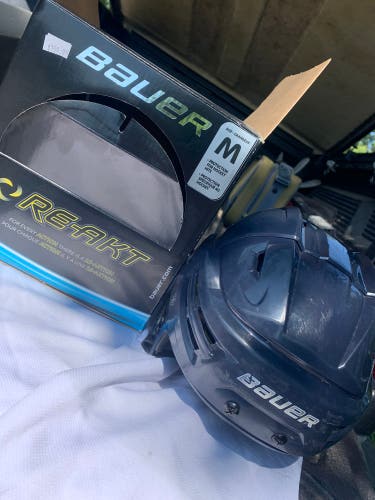 Used Medium Bauer Re-Akt Helmet