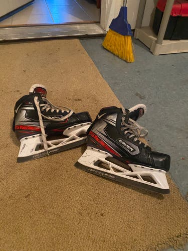 Used Bauer Size 9.5 Vapor X2.9 Hockey Goalie Skates