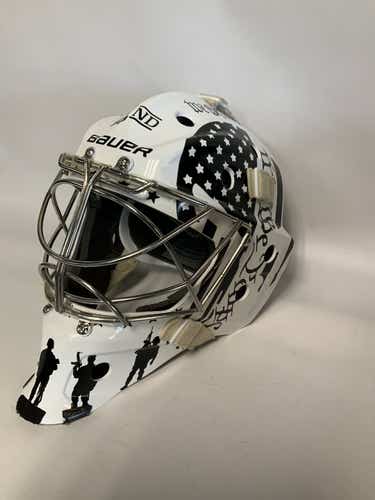 Used Bauer 930 Seinor Md Goalie Helmets And Masks