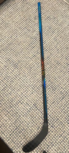 Intermediate Left Hand P28 Nexus Sync Hockey Stick