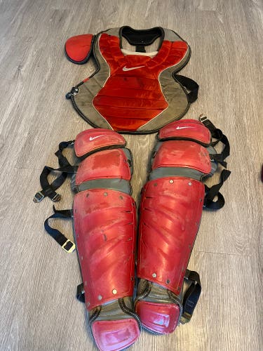 Nike Catcher's Set