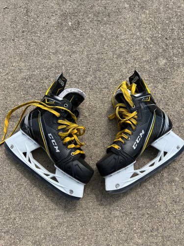 Used CCM Size 7.5 Super Tacks AS1 Hockey Skates