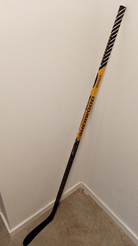 New Sherwood Rekker Element Two Hockey Stick - Intermediate Right Handed P28 60 Flex