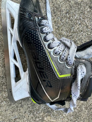 Used Bauer Regular Width Size 5 Elite Hockey Goalie Skates