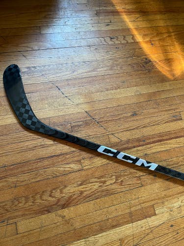 New Senior CCM Left Hand JetSpeed FT5 Pro Hockey Stick P28 Pro Stock