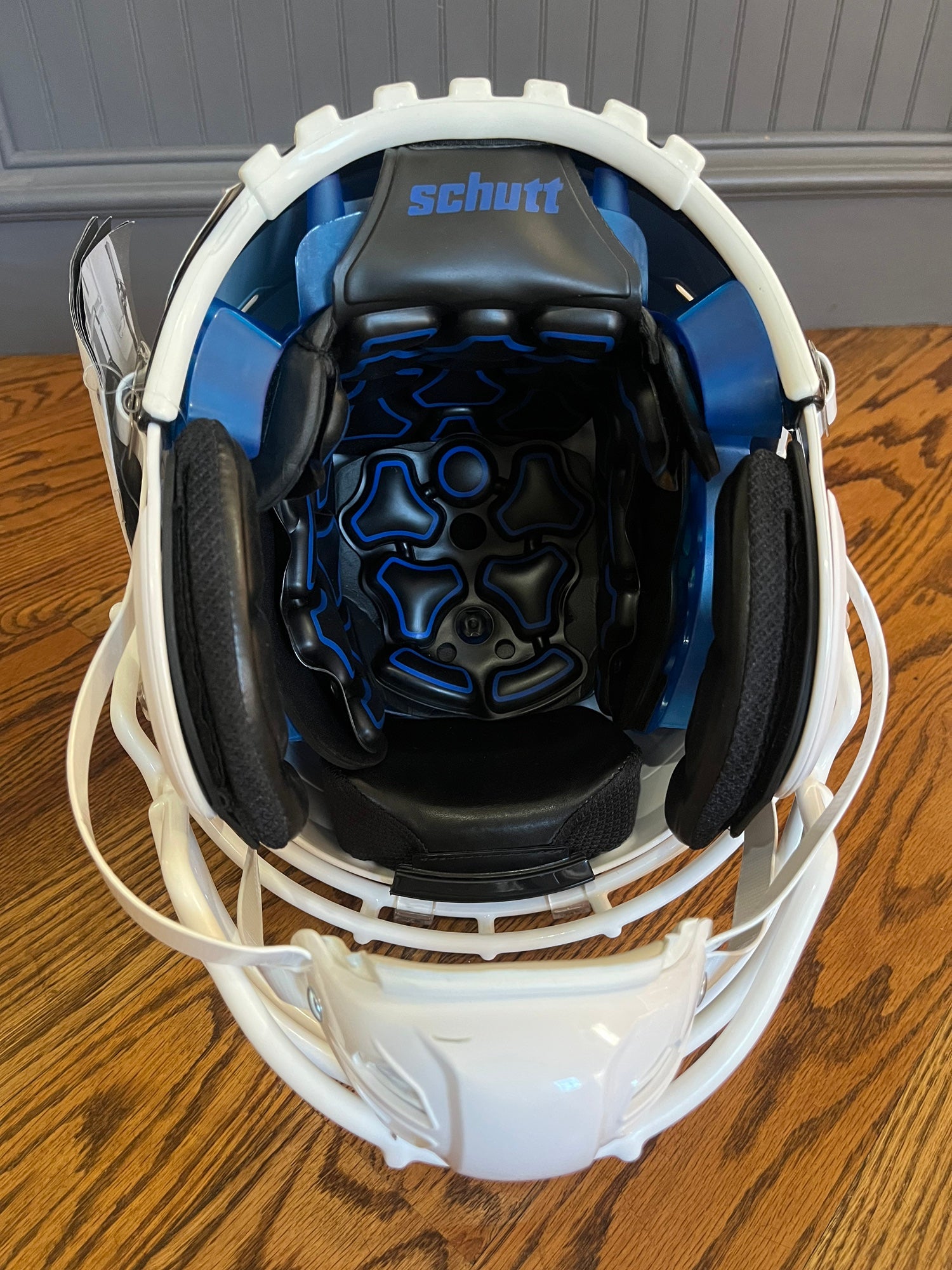 iron man adult helmet Iron-Man MK5 Silver Motorized Cosplay Helmet, Voice, Touch & Remote Control Size:Hook Size: 8 - Q'ty/Pk: 6 The rear brain conjoined Legend Tournament Bass Gunner Olszewski's helmet broke