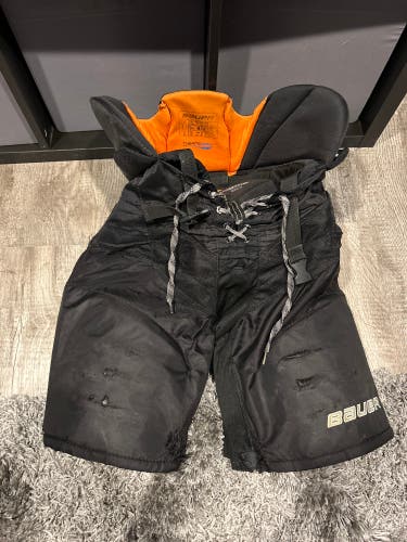 Senior Medium Bauer  One 60 Hockey Pants