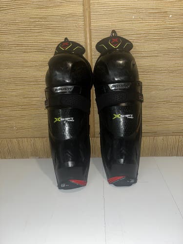 Used Bauer Vapor XLTX Pro+ Shin Pads