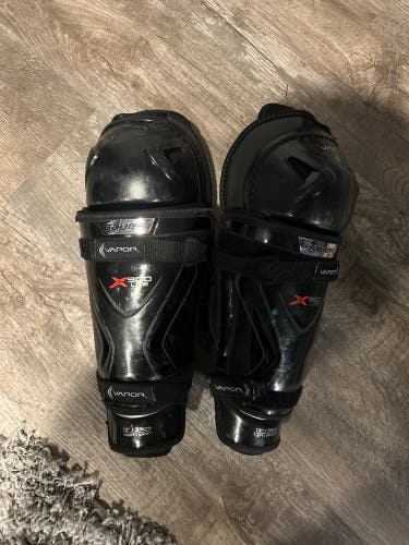 Used Bauer Vapor x900 Lite Shin Pads