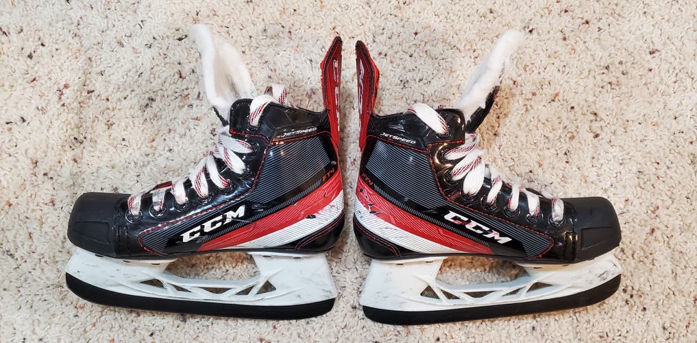 Youth Used CCM JetSpeed FT4 Hockey Skates Regular Width Size 13.5