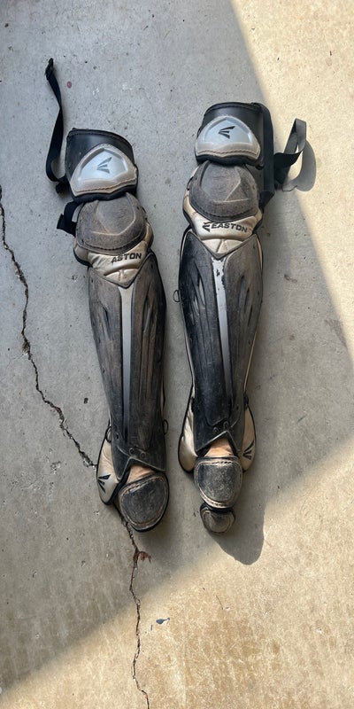 EvoShield Catcher's Upper Leg Guards Used SidelineSwap